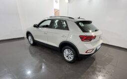 
 VOLKSWAGEN T-Roc 1.0 TSI Life full									