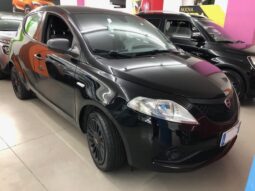 Lancia Ypsilon 1.2 69 cv Elefantino Blu