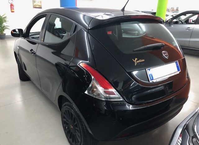 
 Lancia Ypsilon 1.2 69 cv Elefantino Blu full									