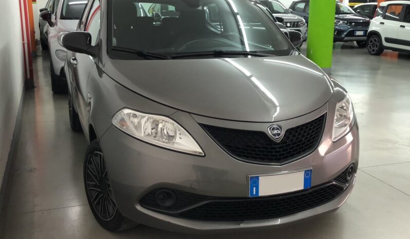 
 Lancia Ypsilon 1.2 69 cv Gold full									