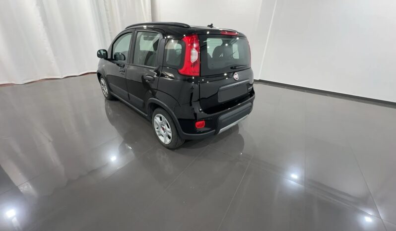 
 Fiat Panda 1.0 Hybrid City Life 70 cv full									