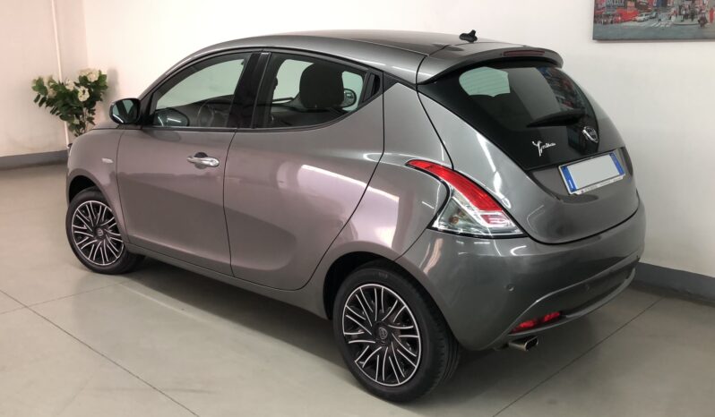 
 Lancia Ypsilon 1.2 69 cv Gold full									